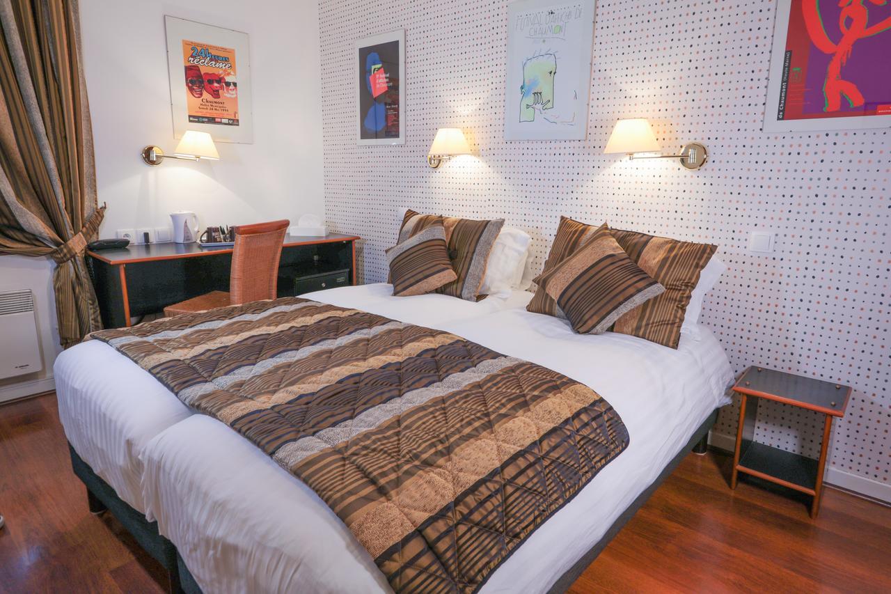 שומון Hotel Restaurant Des Remparts מראה חיצוני תמונה